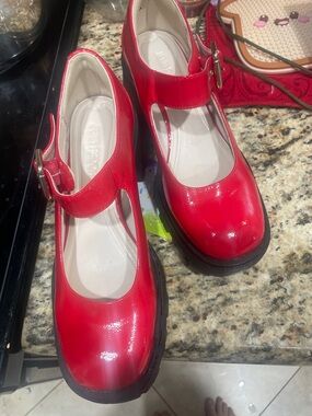 NIB JENN ARBOR Red Patent Mary Jane women’s Shoes size 6.5
